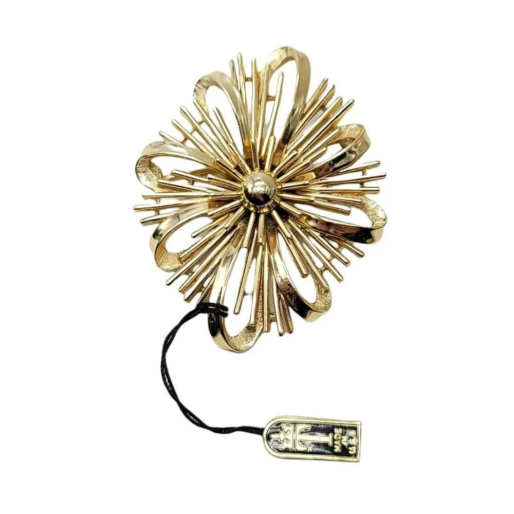 Crown Trifari Large Ribbon Starburst Gold Tone Vintage Pin Brooch NWT 1960s
